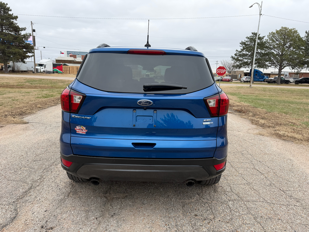 2019 Ford Escape SEL photo 3