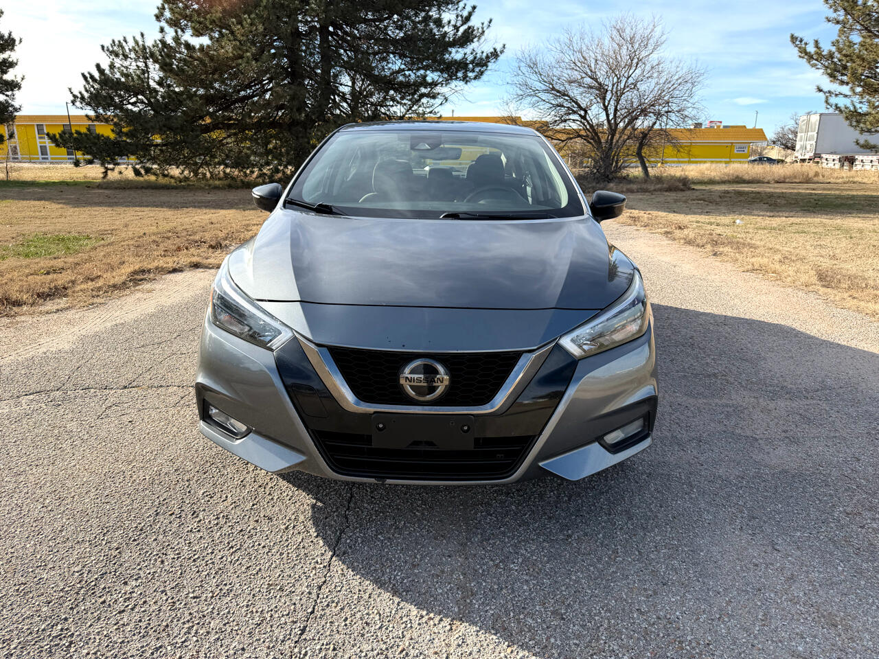 Nissan Versa SR CVT 2021