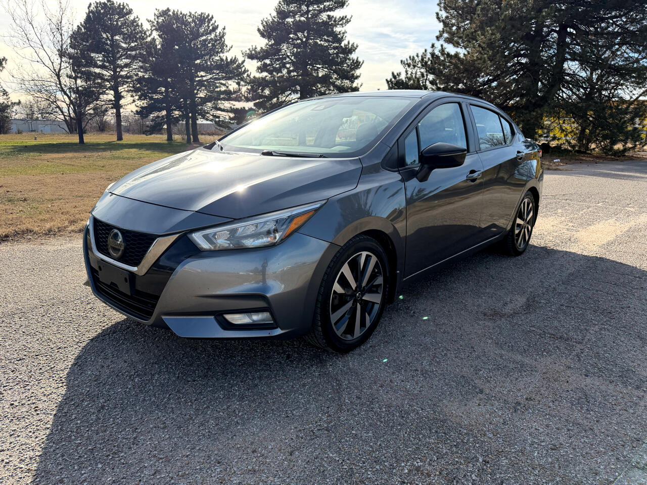 Nissan Versa SR CVT 2021