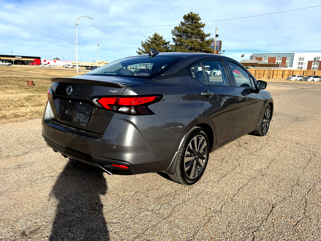Nissan Versa SR CVT 2021