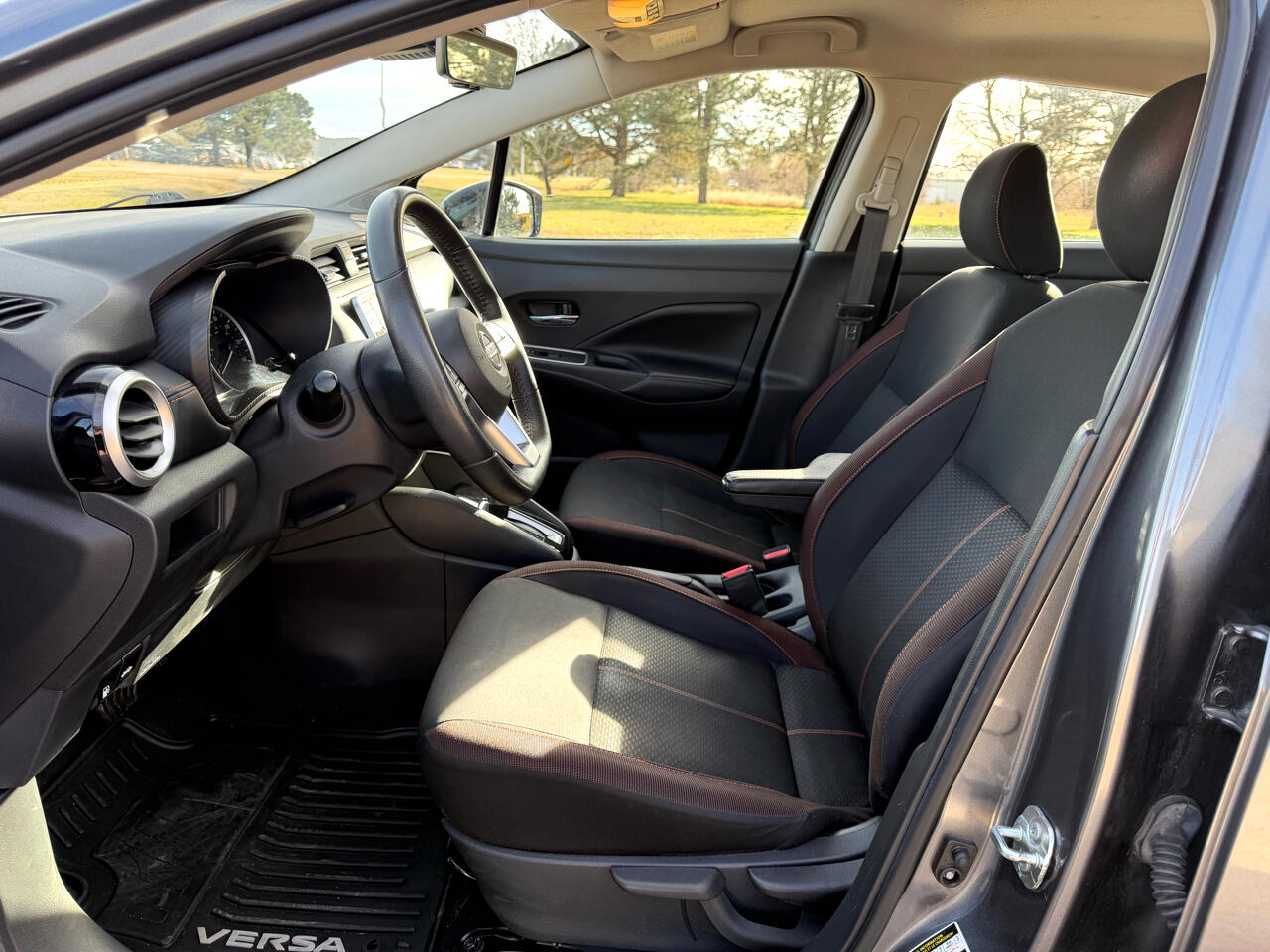 Nissan Versa SR CVT 2021