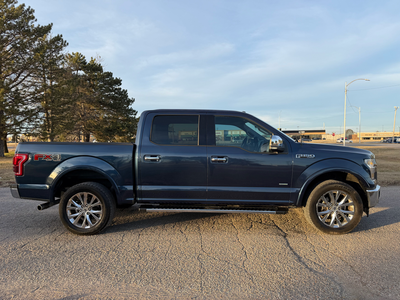 Ford F-150 Lariat 4WD SuperCrew 5.5' Box 2017
