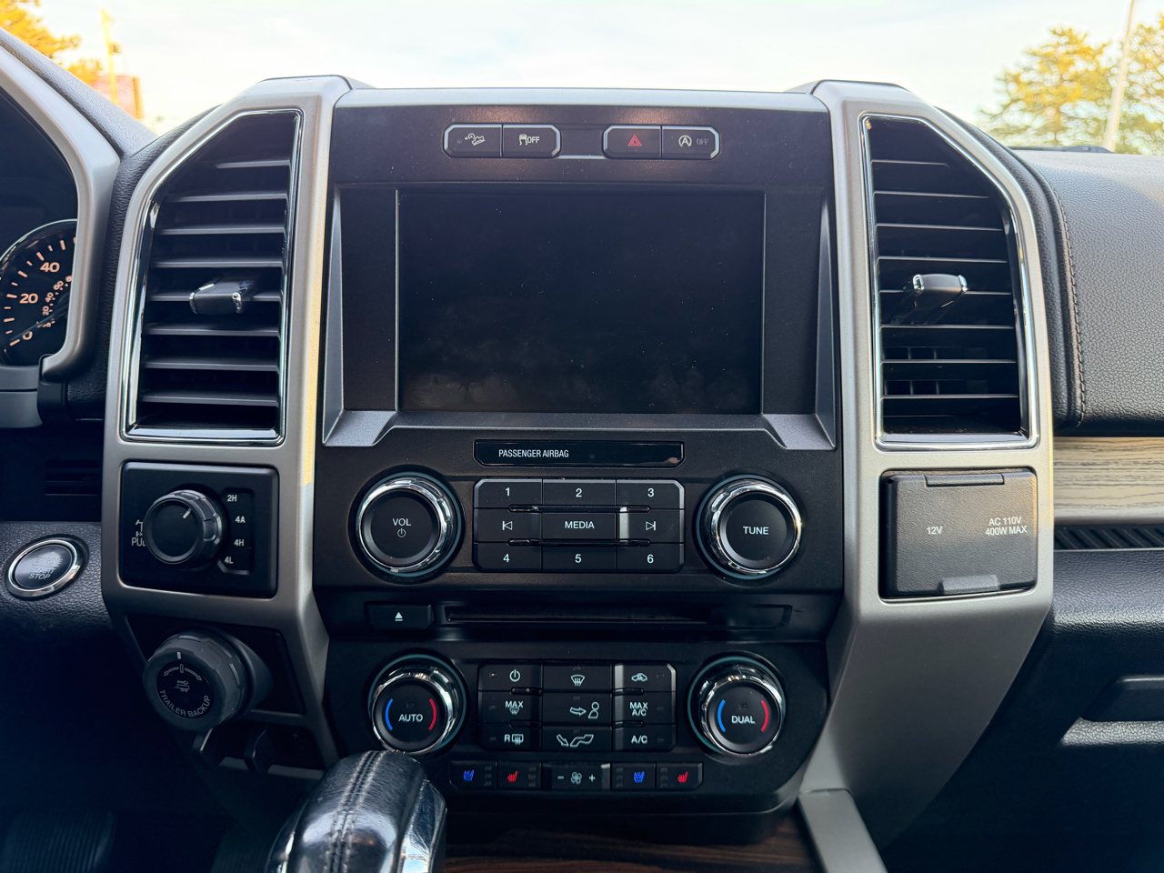 Ford F-150 Lariat 4WD SuperCrew 5.5' Box 2017