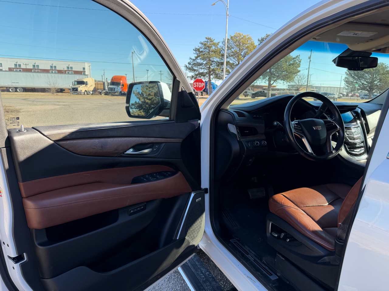 Cadillac Escalade ESV 4WD 4dr Premium Collection 2016