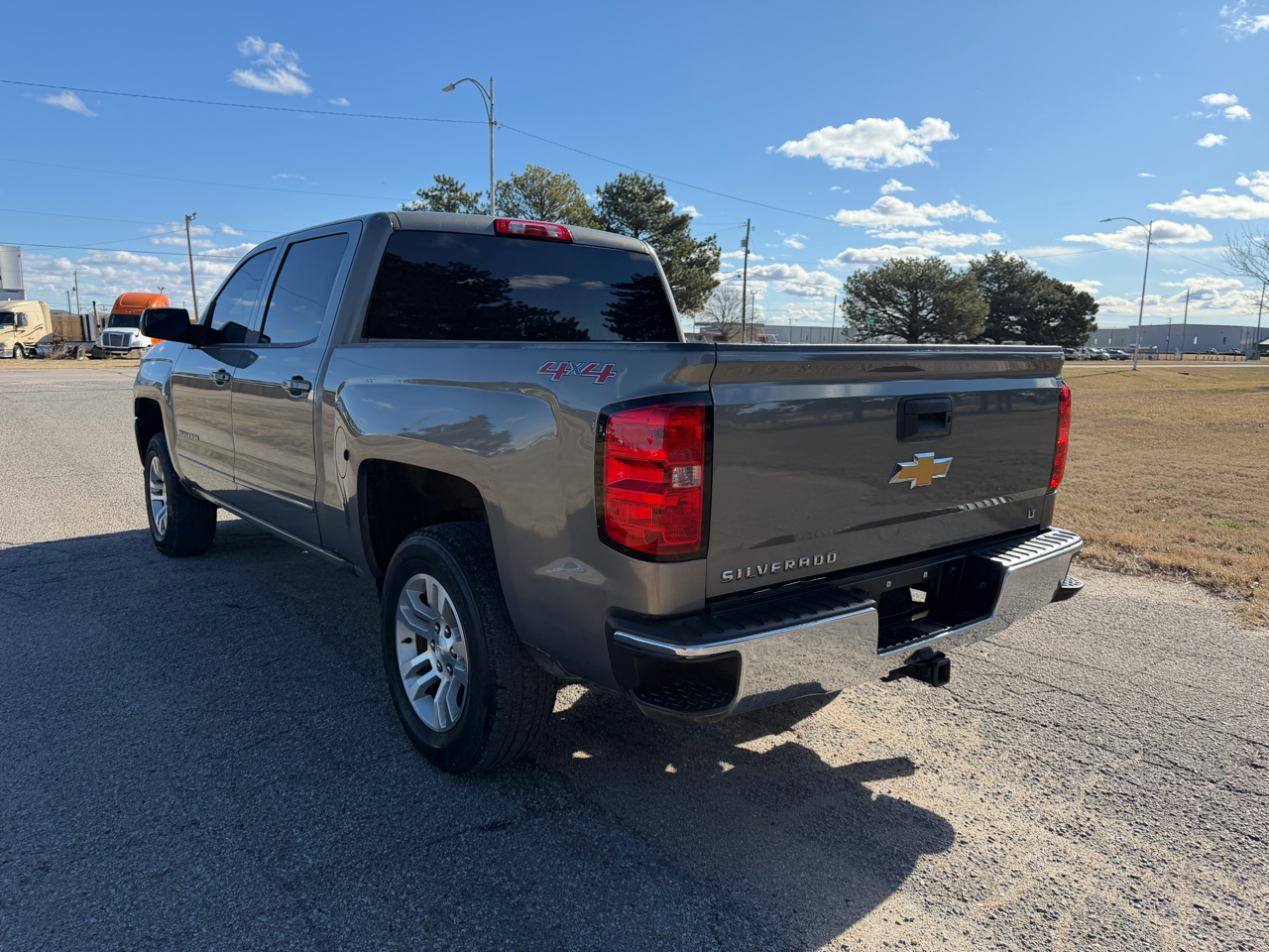 Chevrolet Silverado 1500 4WD Crew Cab 143.5" LT w/1LT 2017