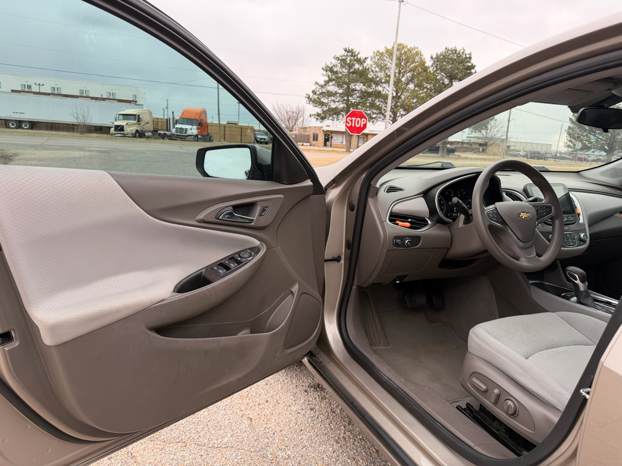 Chevrolet Malibu 4dr Sdn LT 2022