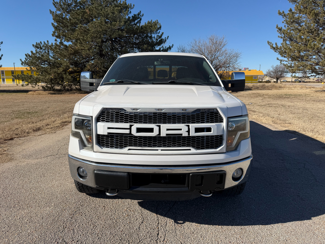 Ford F-150 4WD SuperCrew 145" Lariat 2011