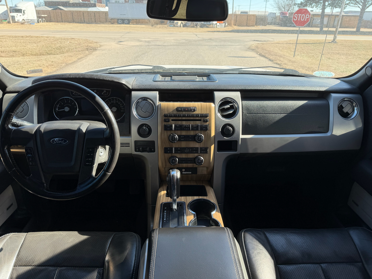 Ford F-150 4WD SuperCrew 145" Lariat 2011