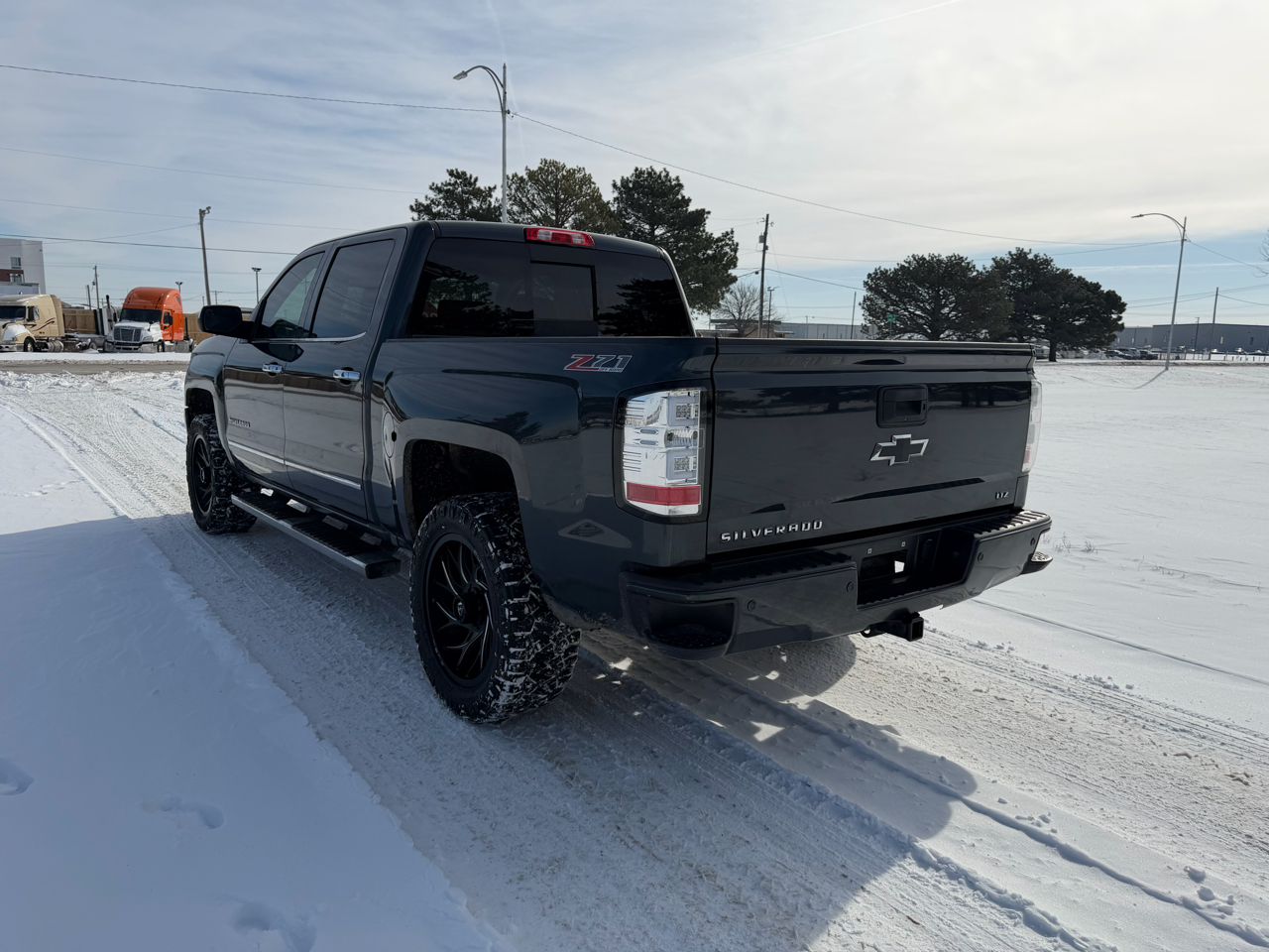 Chevrolet Silverado 1500 4WD Crew Cab 143.5" LTZ w/2LZ 2017
