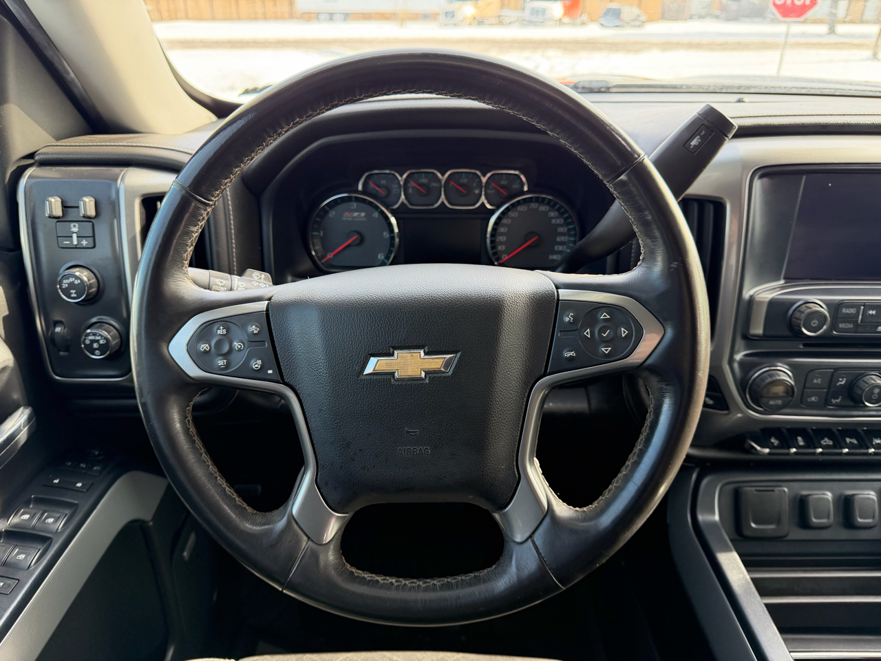 Chevrolet Silverado 1500 4WD Crew Cab 143.5" LTZ w/2LZ 2017