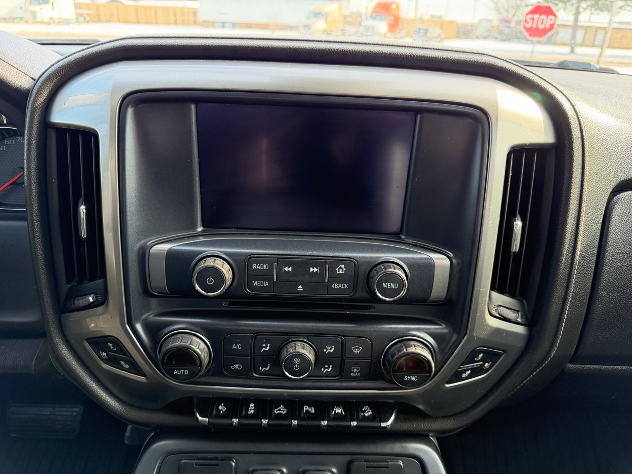 Chevrolet Silverado 1500 4WD Crew Cab 143.5" LTZ w/2LZ 2017