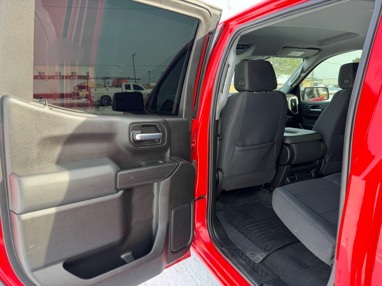 Chevrolet Silverado 1500 4WD Crew Cab 147" LT 2020