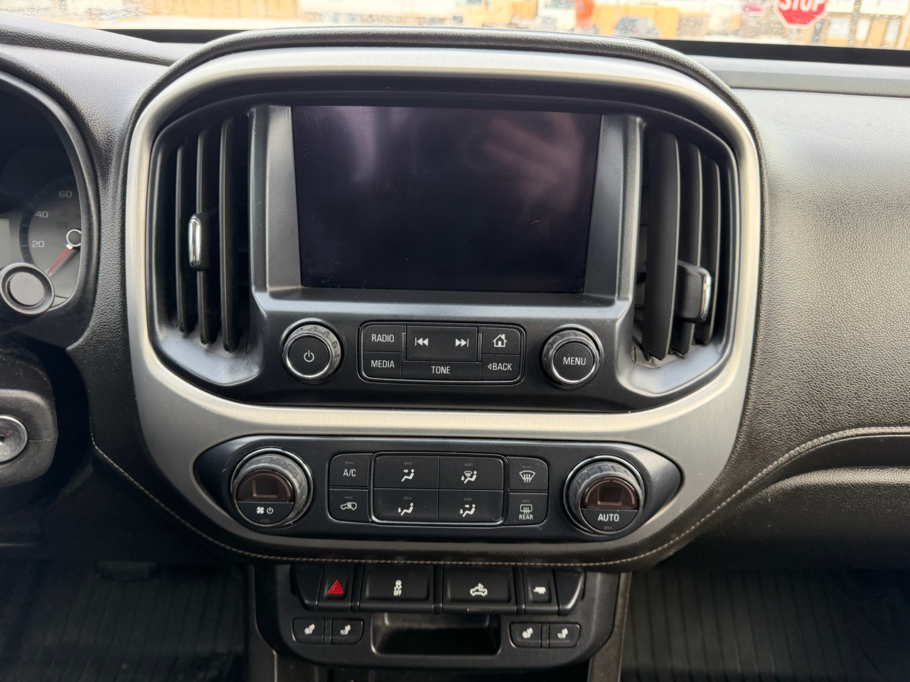 GMC Canyon 4WD Crew Cab 128.3" SLT 2017