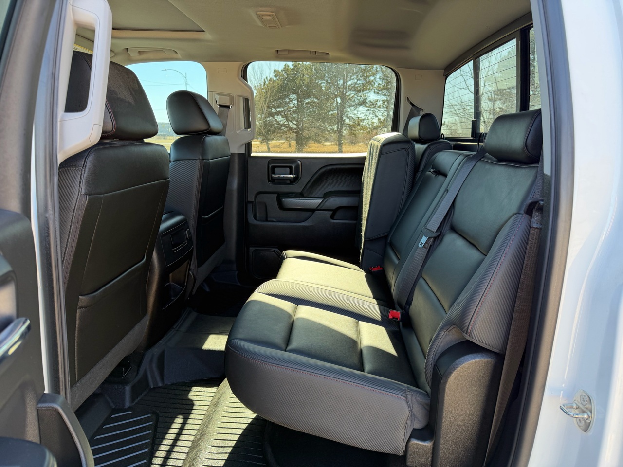 GMC Sierra 1500 4WD Crew Cab 143.5" SLT 2018