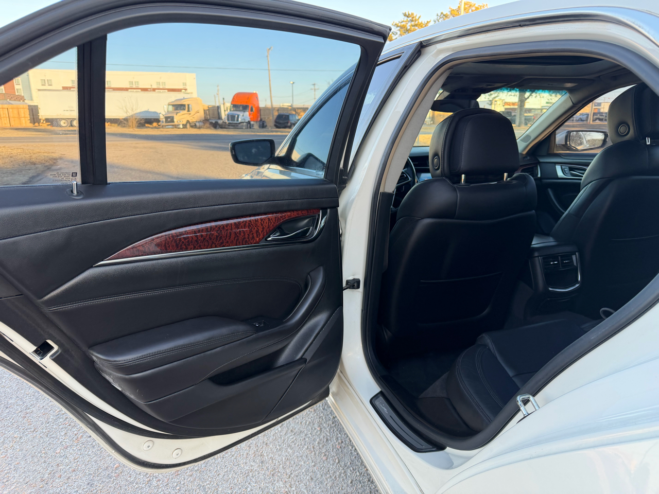 Cadillac CTS Sedan 4dr Sdn 2.0L Turbo Luxury AWD 2014