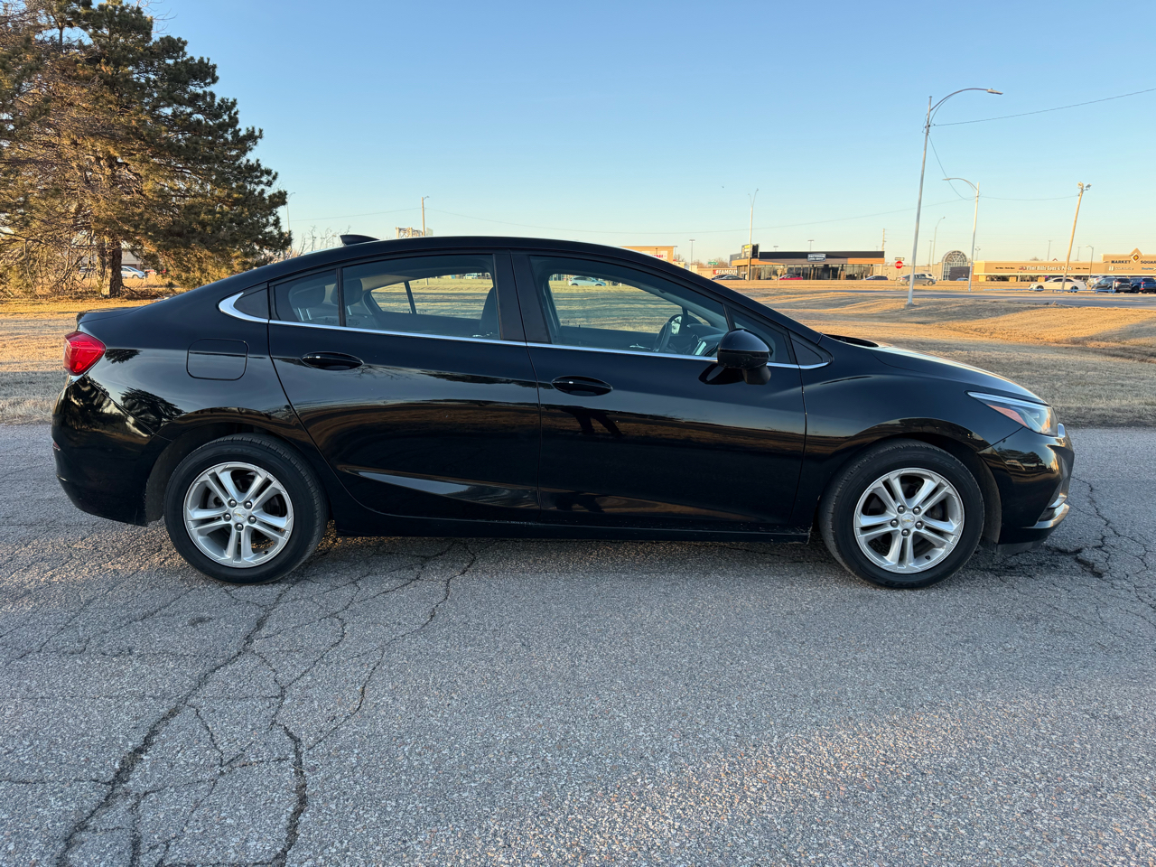 Chevrolet Cruze 4dr Sdn 1.4L LT w/1SD 2018