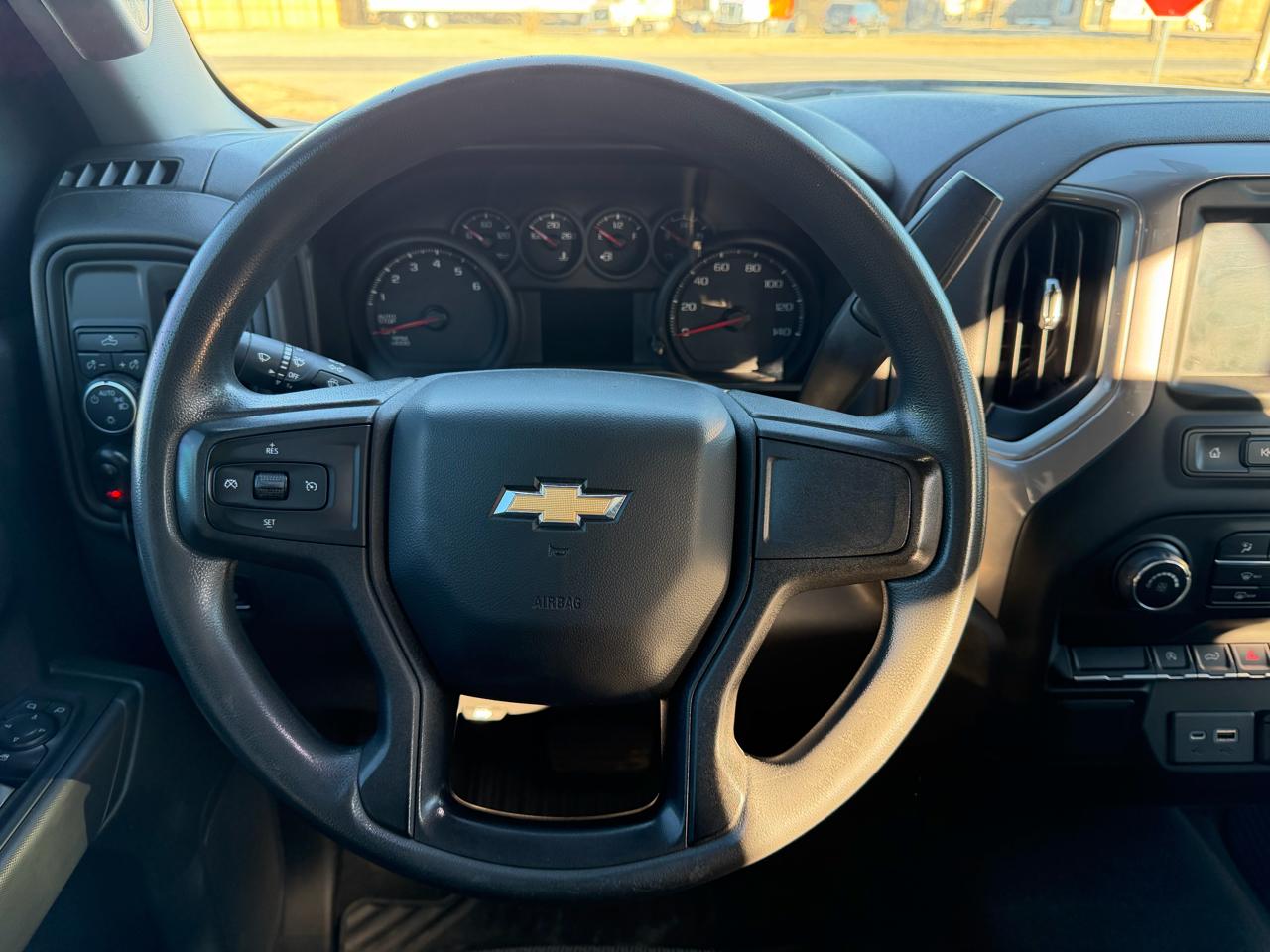 Chevrolet Silverado 1500 2WD Crew Cab 147" Custom 2021