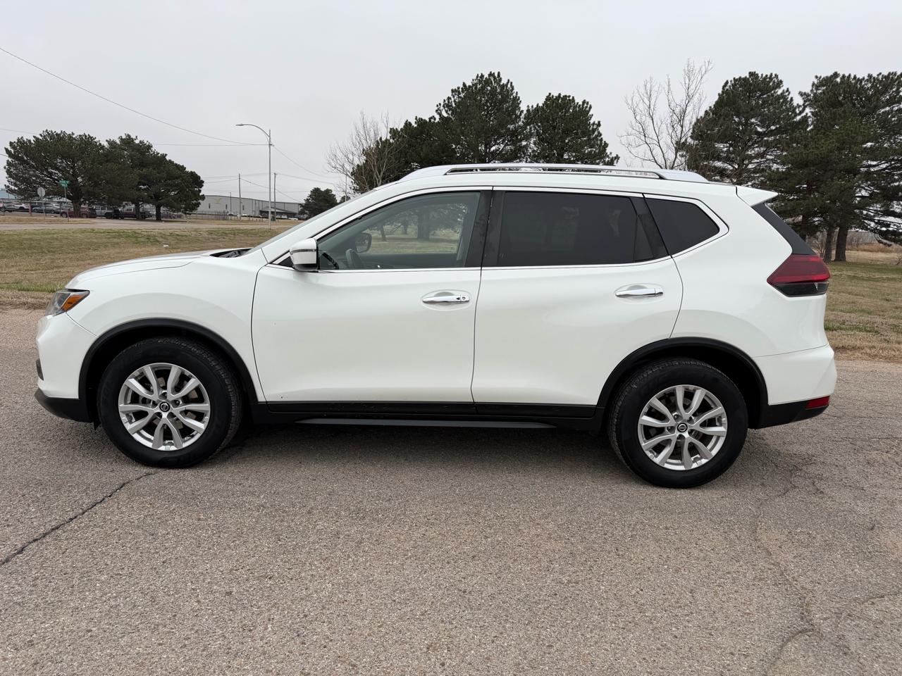 Nissan Rogue FWD SV 2020