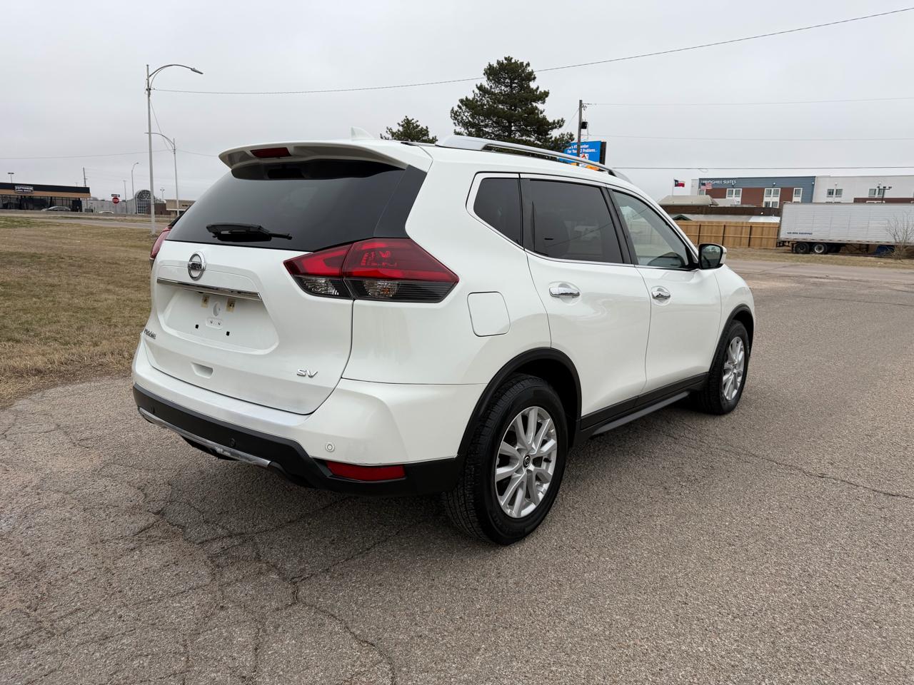 Nissan Rogue FWD SV 2020