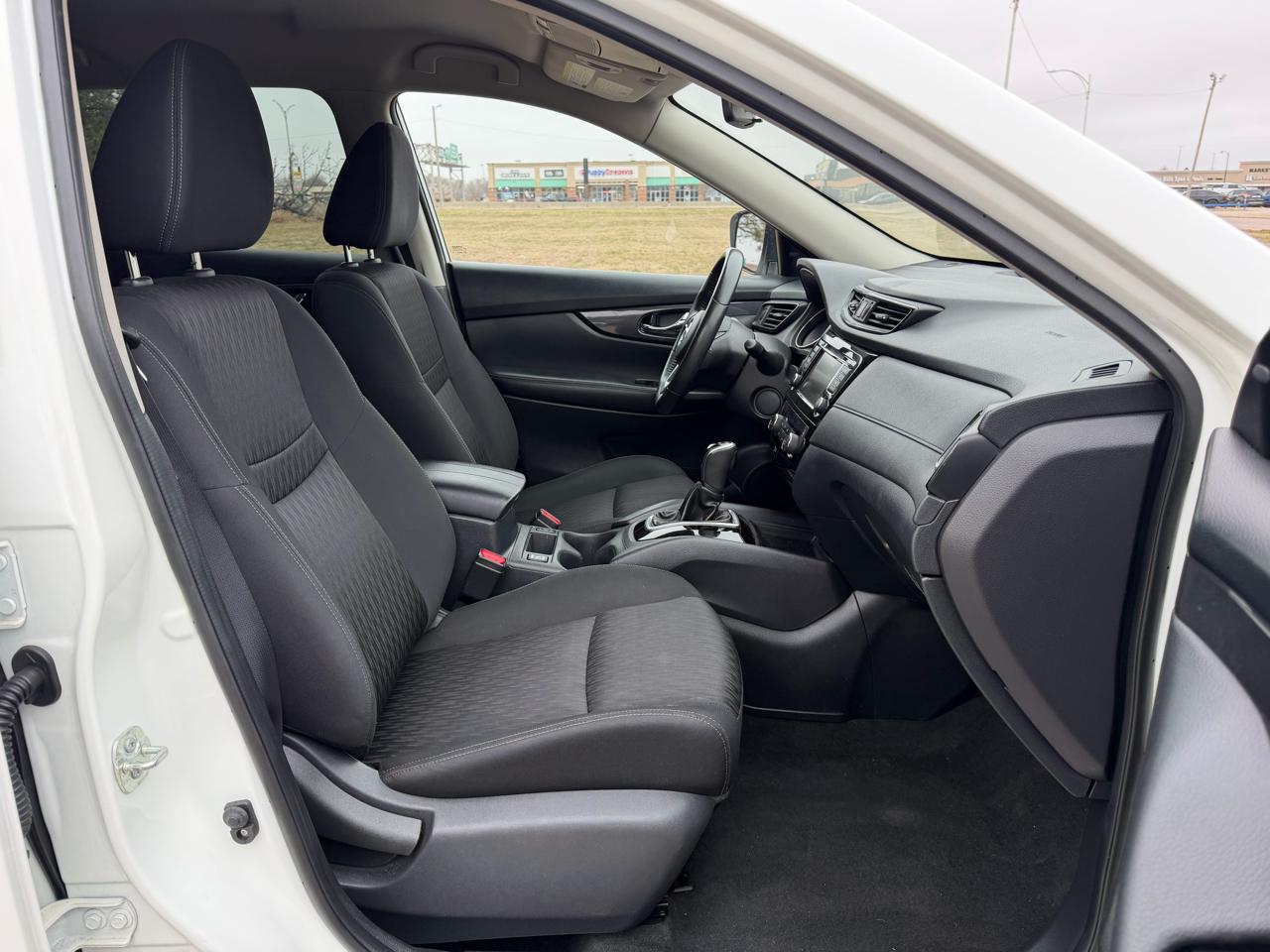 Nissan Rogue FWD SV 2020