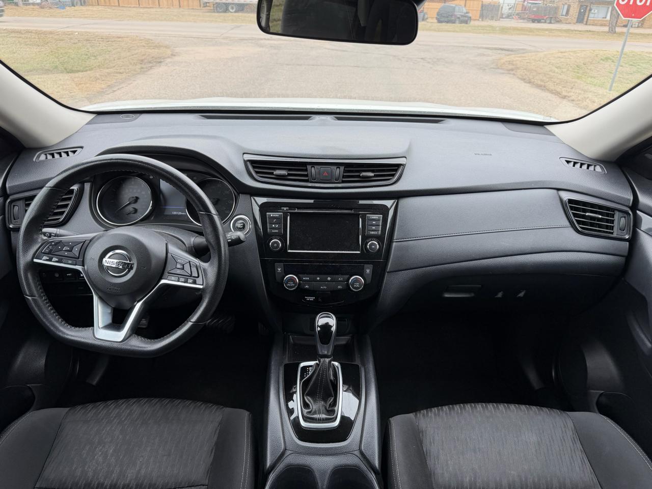 Nissan Rogue FWD SV 2020