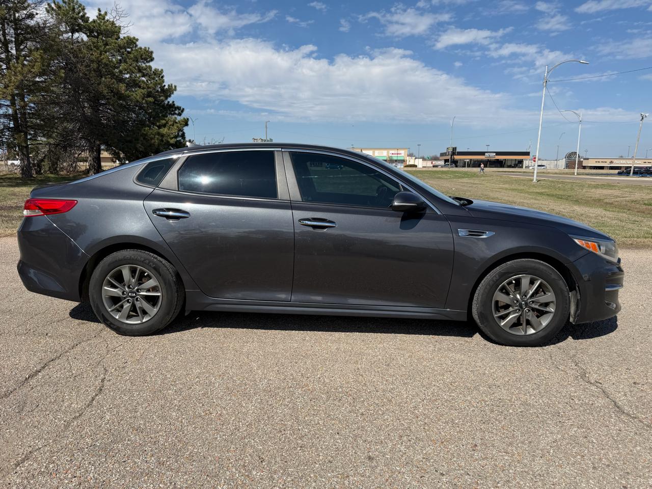 Kia Optima 4dr Sdn LX Turbo 2016