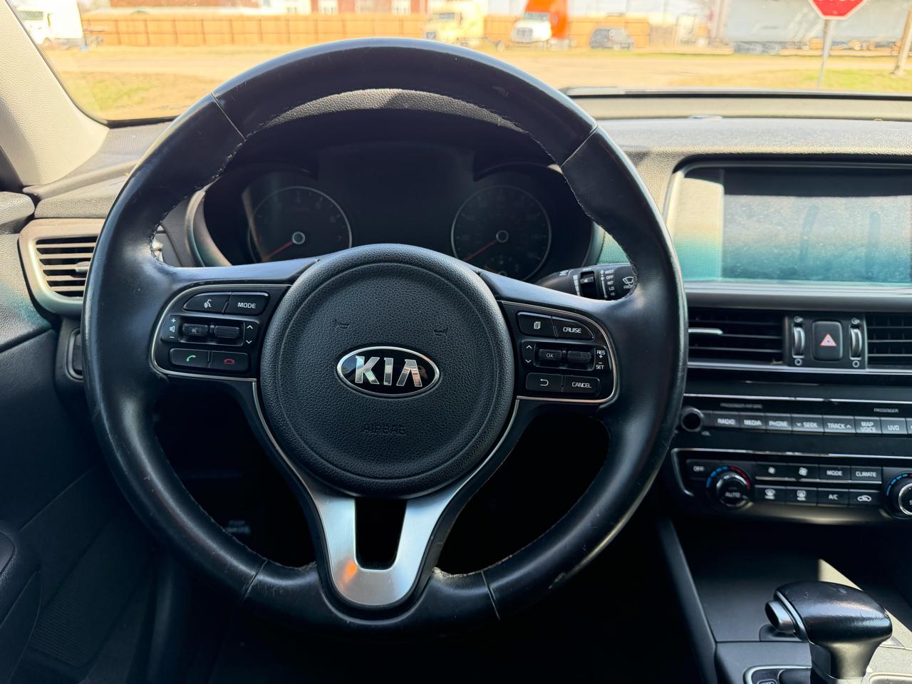 Kia Optima 4dr Sdn LX Turbo 2016