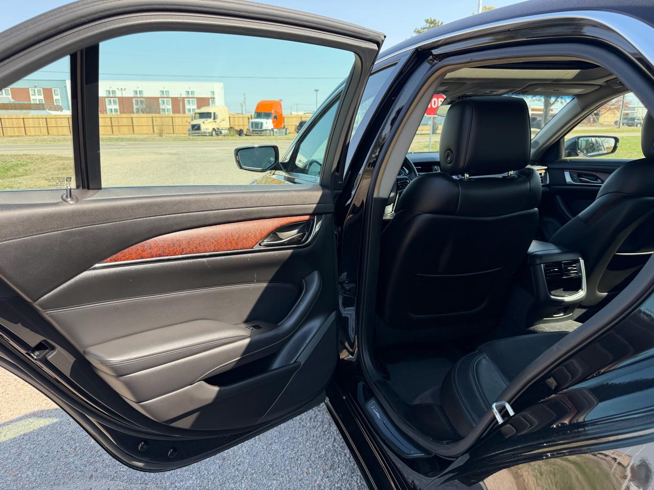 Cadillac CTS Sedan 4dr Sdn 2.0L Turbo RWD 2019