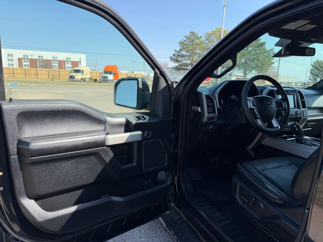 Ford F-150 Lariat 2017