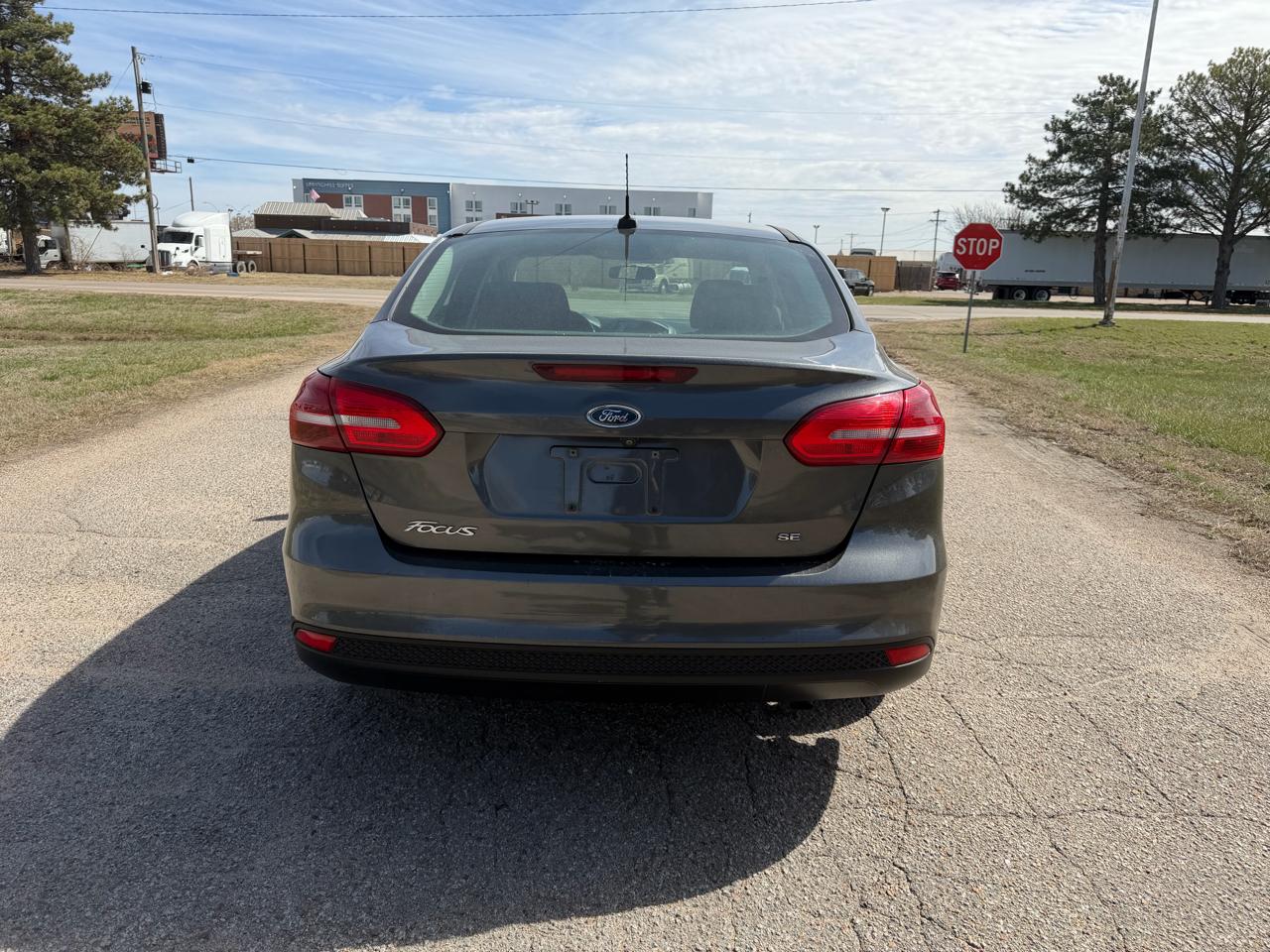 Ford Focus SE Sedan 2017