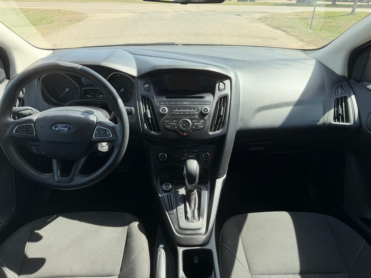 Ford Focus SE Sedan 2017