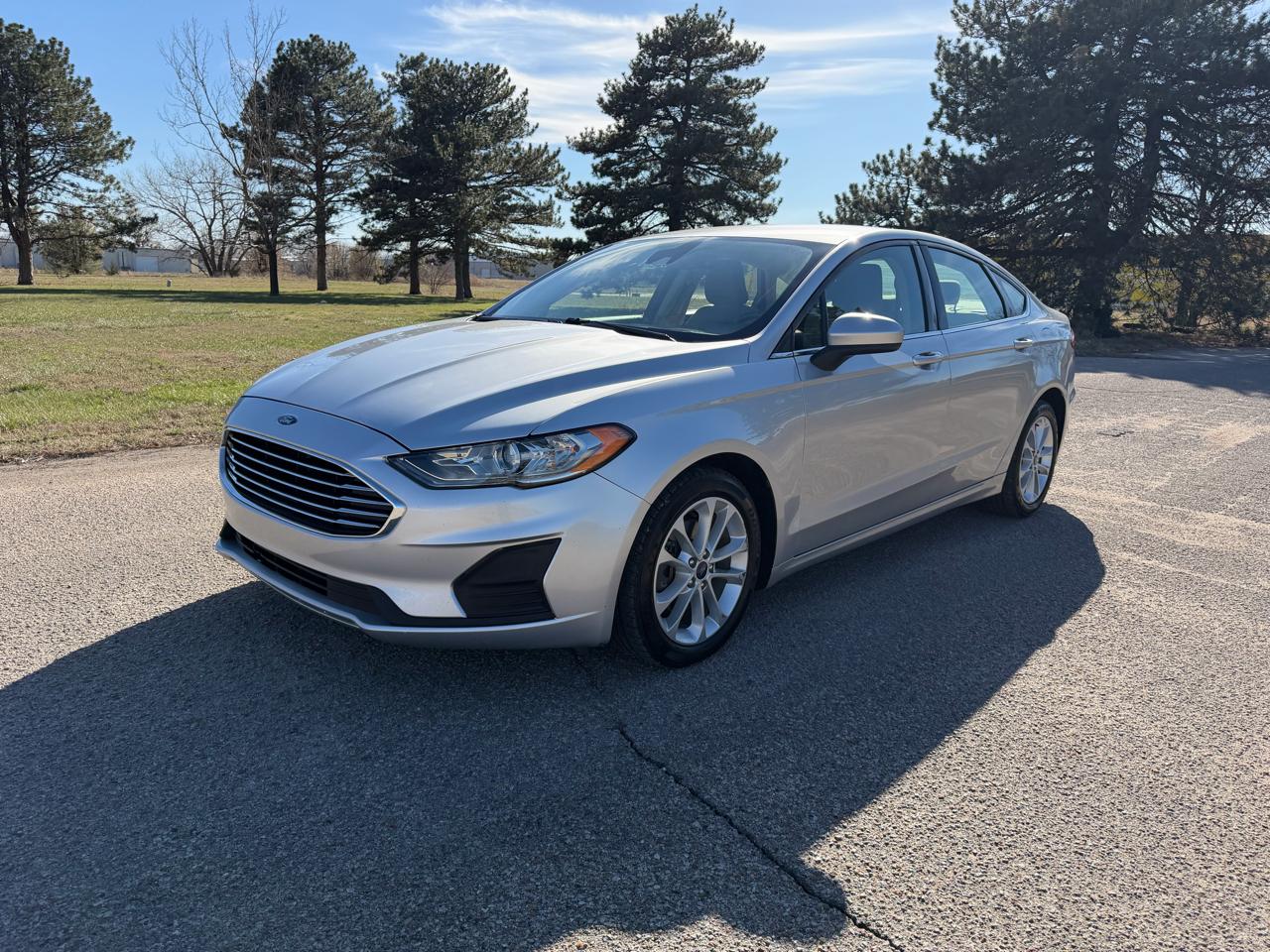 Ford Fusion Hybrid SE FWD 2019