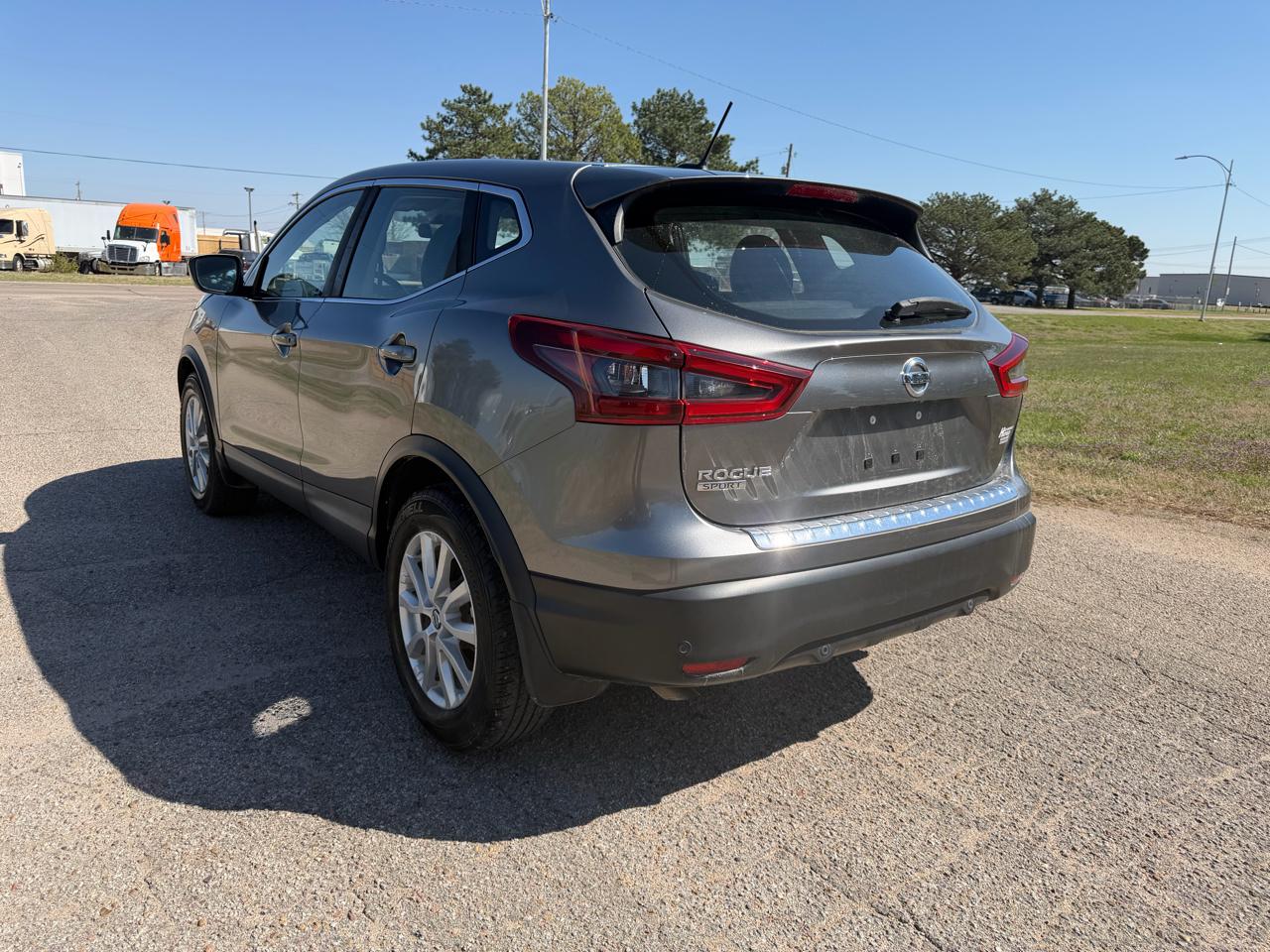 Nissan Rogue Sport FWD S 2020