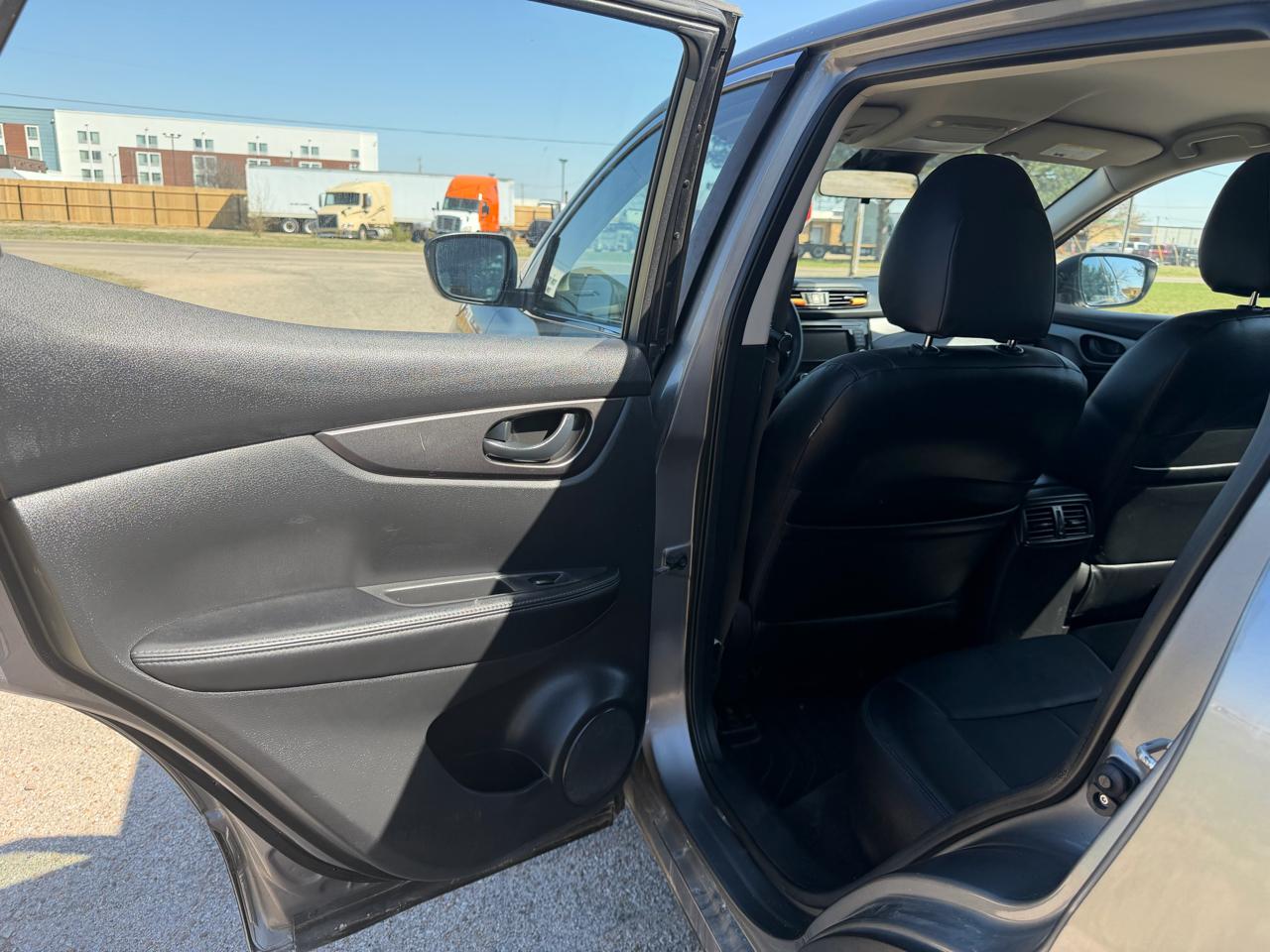 Nissan Rogue Sport FWD S 2020