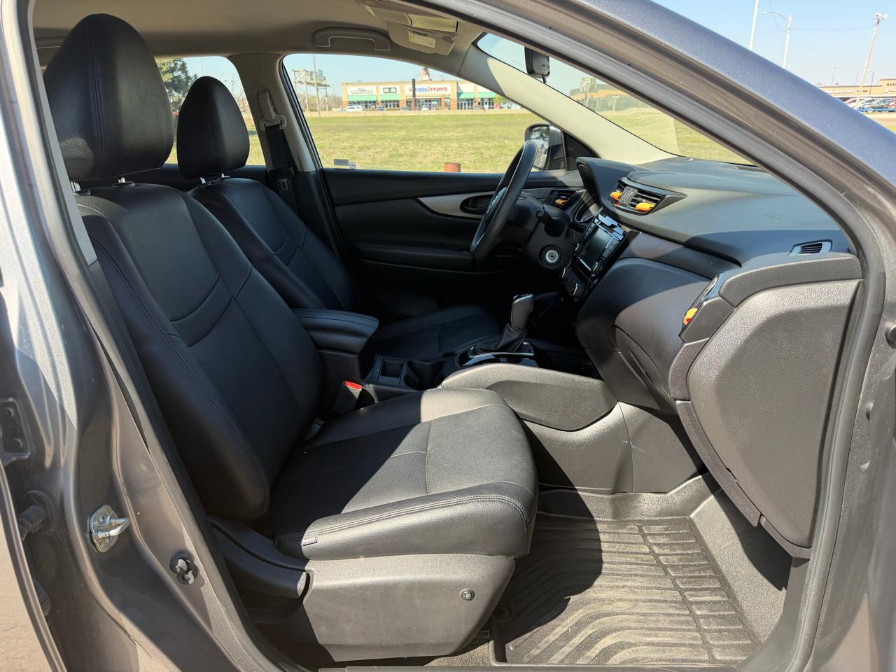 Nissan Rogue Sport FWD S 2020