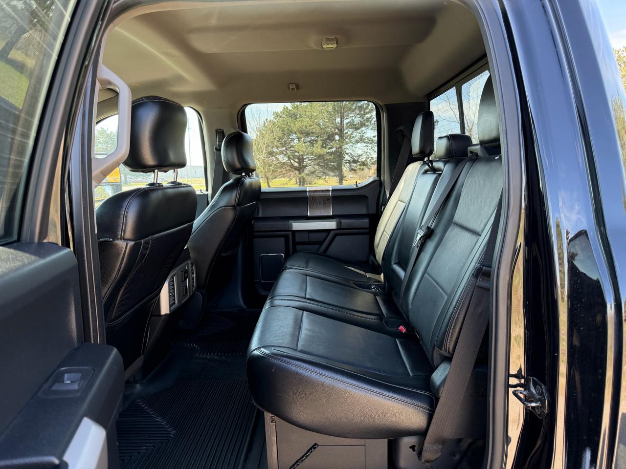 Ford Super Duty F-350 SRW King Ranch 4WD Crew Cab 8' Box 2017