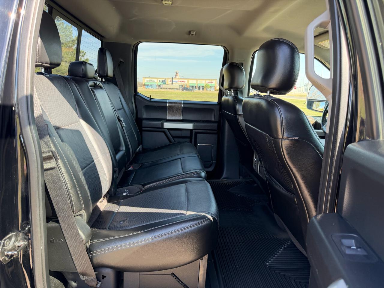 Ford Super Duty F-350 SRW King Ranch 4WD Crew Cab 8' Box 2017