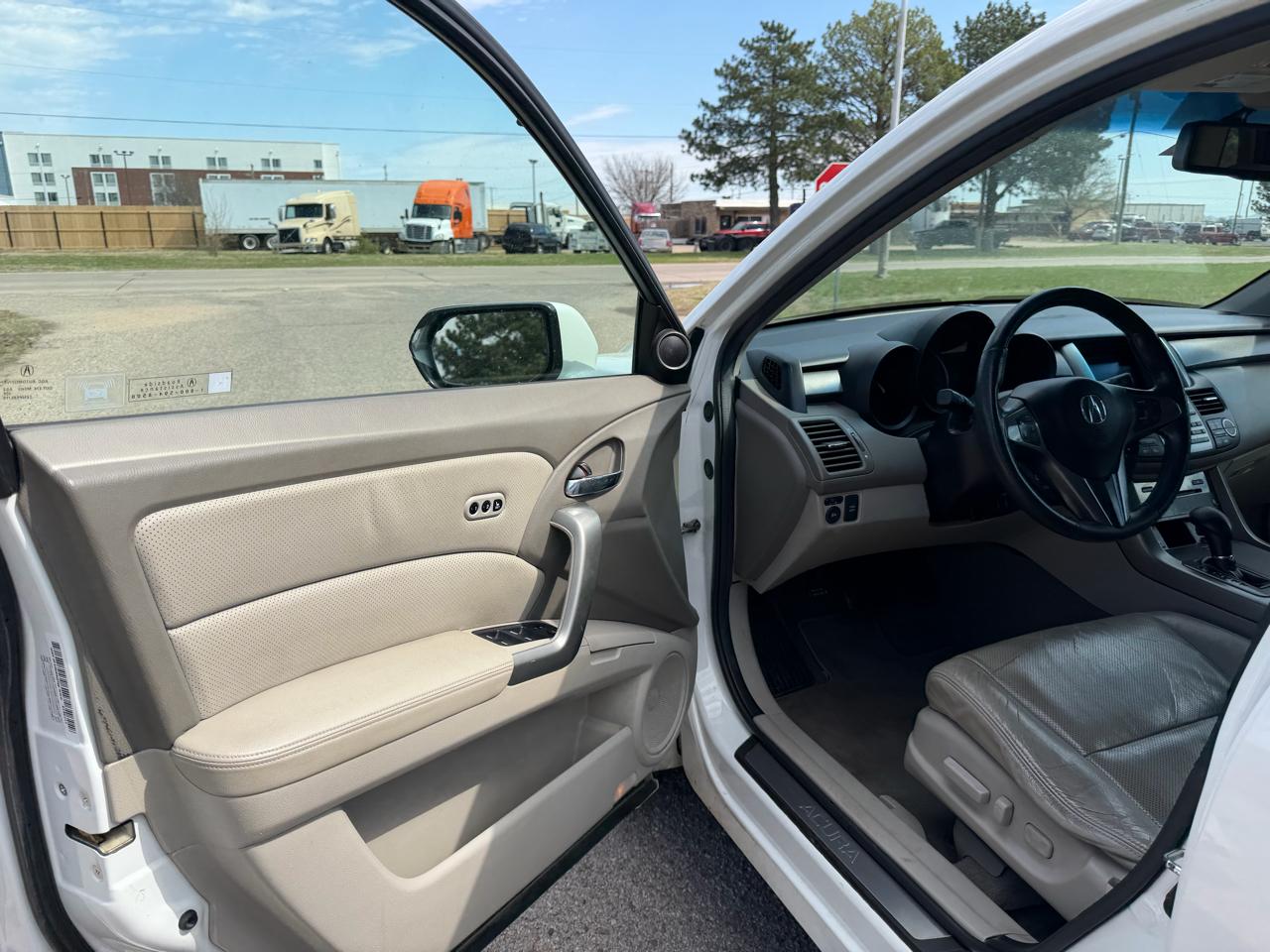 Acura RDX FWD 4dr 2011