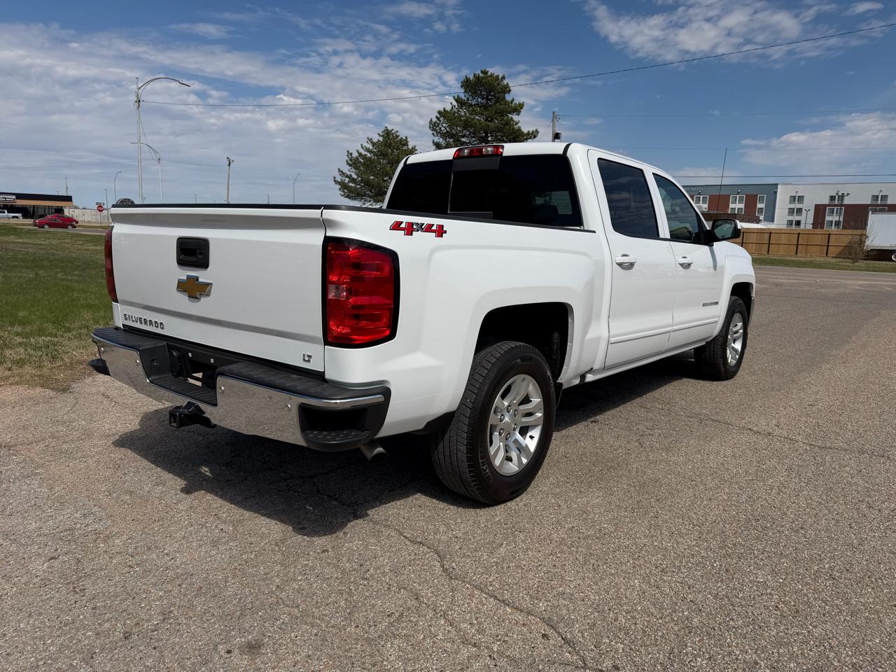 Chevrolet Silverado 1500 4WD Crew Cab 143.5" LT w/1LT 2018