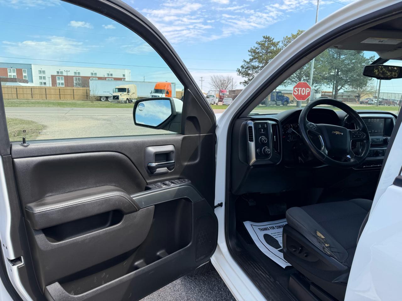 Chevrolet Silverado 1500 4WD Crew Cab 143.5" LT w/1LT 2018