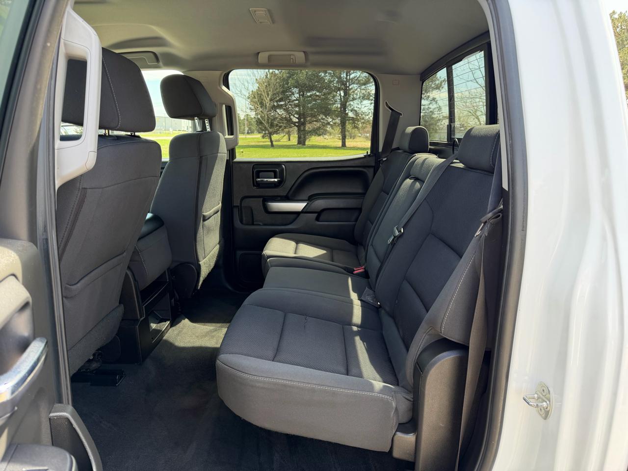 Chevrolet Silverado 1500 4WD Crew Cab 143.5" LT w/1LT 2018