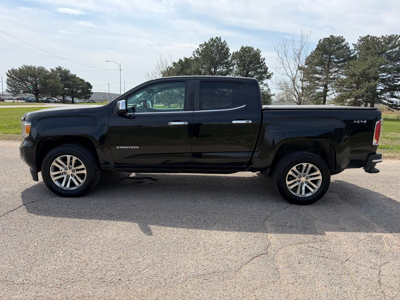GMC Canyon 4WD Crew Cab 128.3" SLT 2017