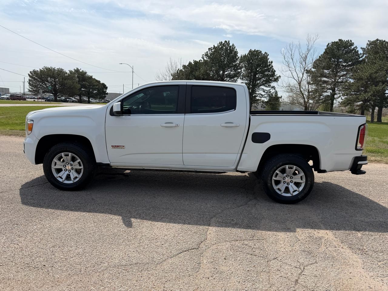 GMC Canyon 4WD Crew Cab 128.3" All Terrain w/Cloth 2018