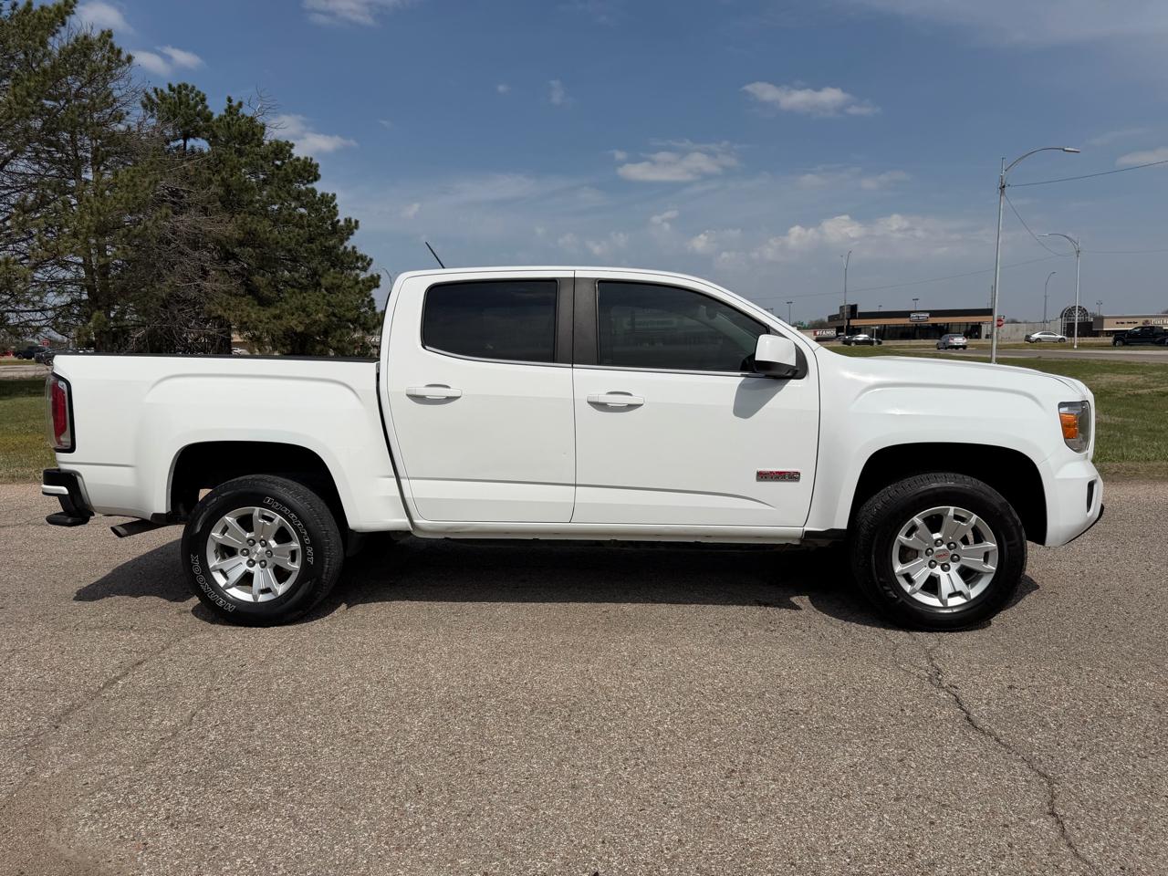 GMC Canyon 4WD Crew Cab 128.3" All Terrain w/Cloth 2018