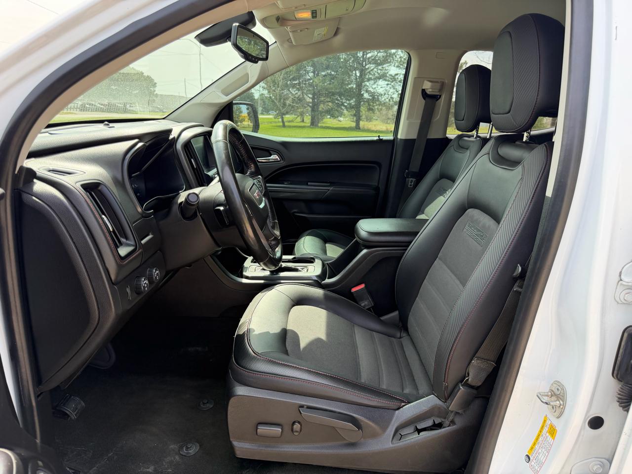 GMC Canyon 4WD Crew Cab 128.3" All Terrain w/Cloth 2018