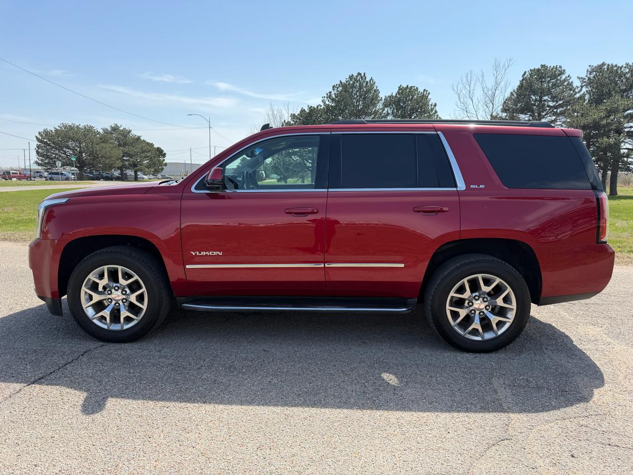 GMC Yukon 4WD 4dr SLE 2015