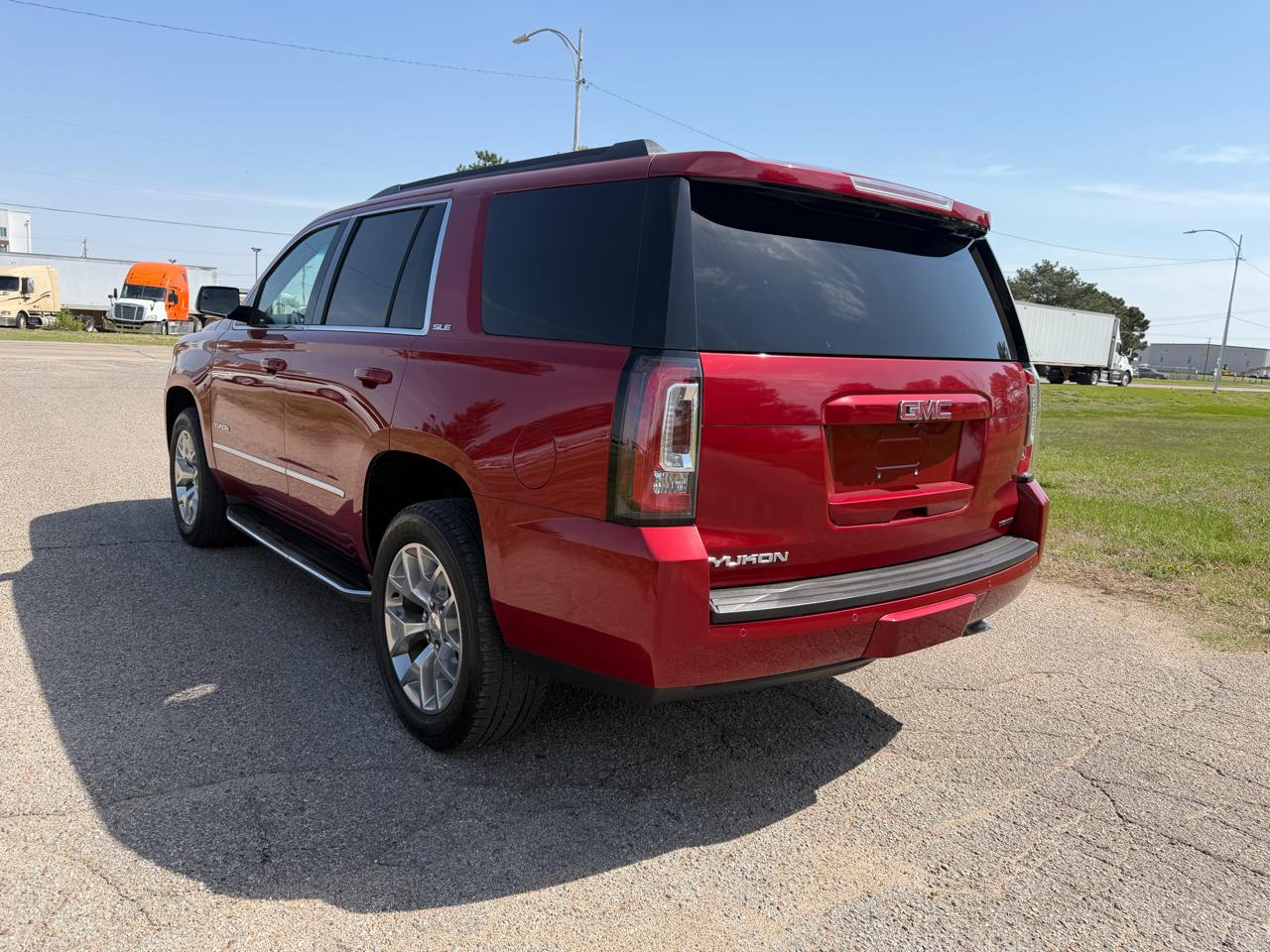 GMC Yukon 4WD 4dr SLE 2015