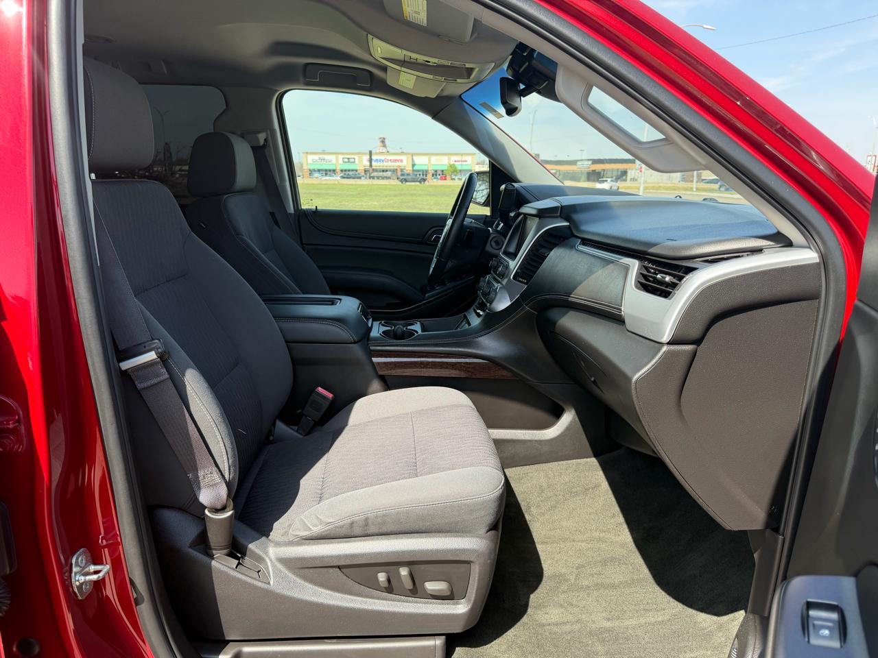 GMC Yukon 4WD 4dr SLE 2015