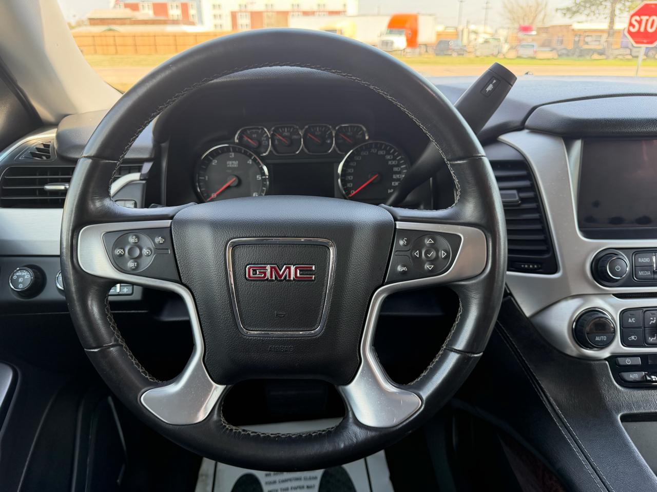 GMC Yukon 4WD 4dr SLE 2015