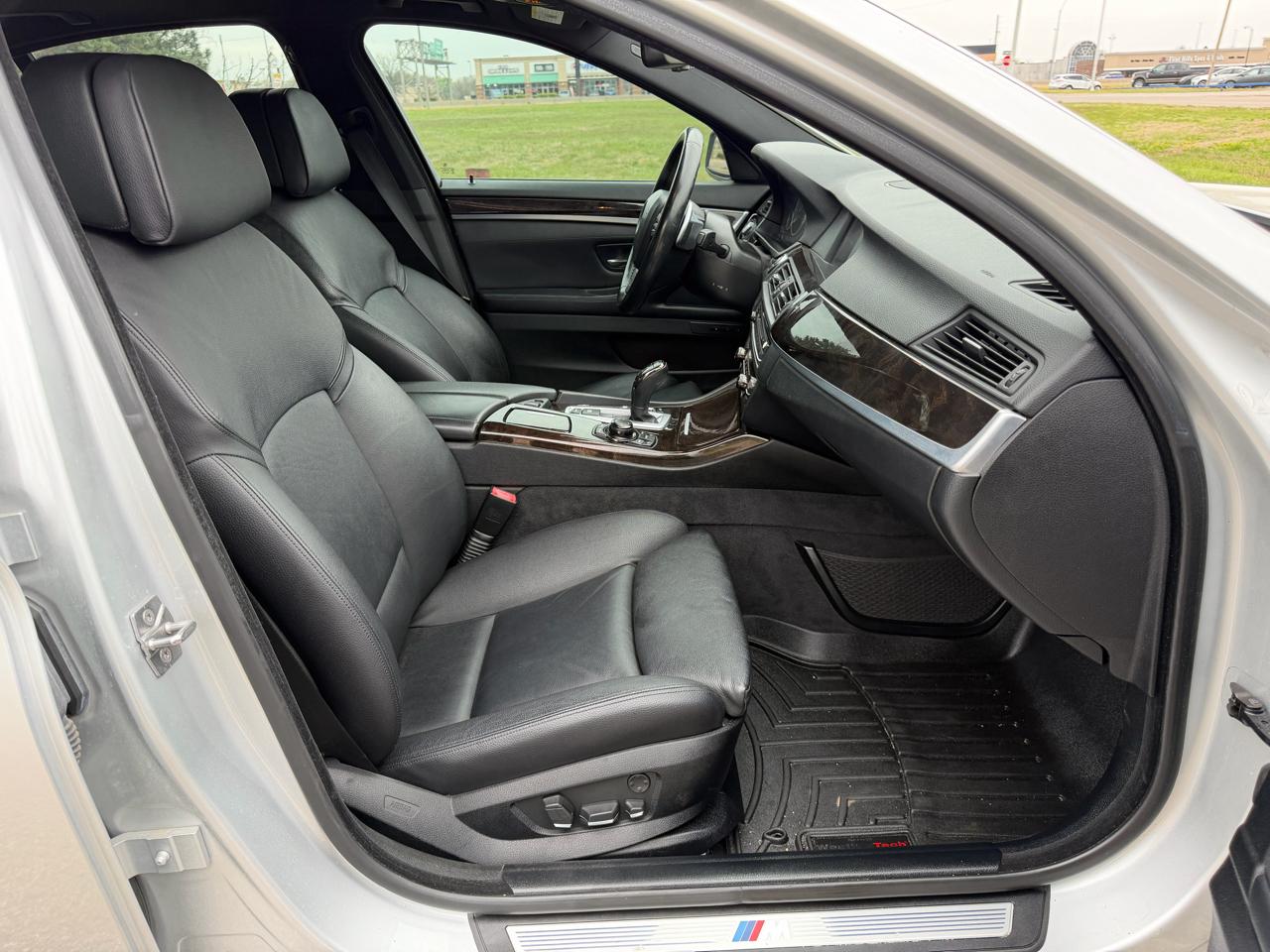 BMW 5 Series 4dr Sdn 535i RWD 2012